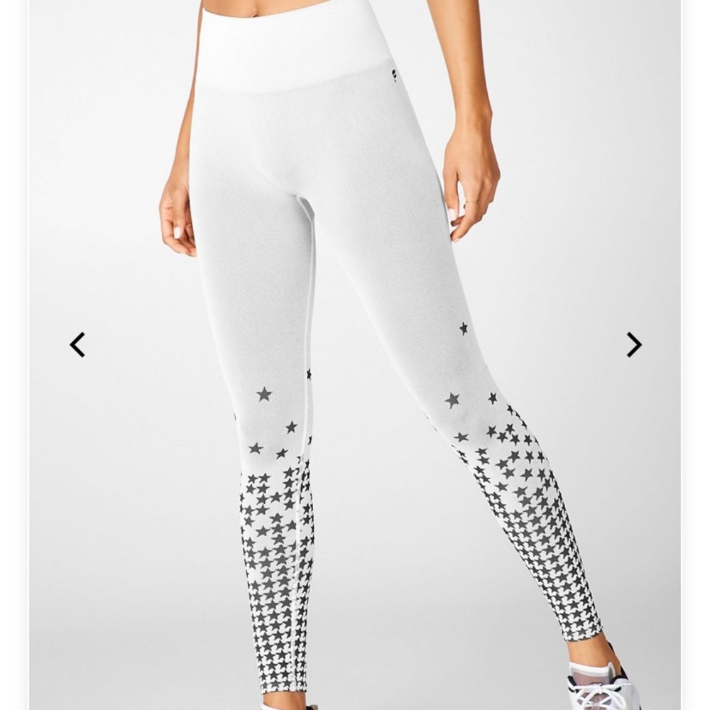 Fabletics seamless white/grey leggings with stars
